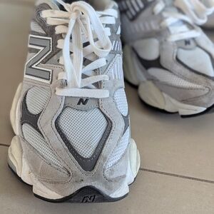 New Balance White and Gray Sneakers